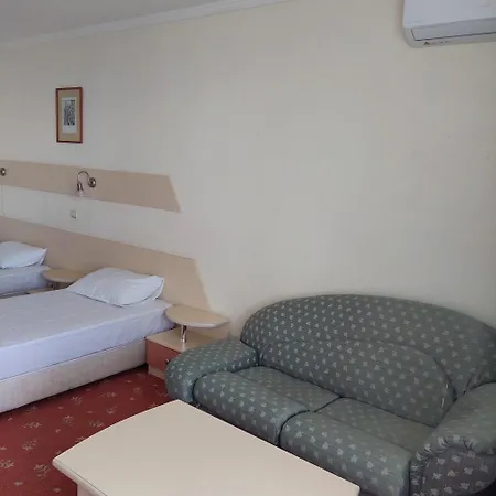 Gardia Hotell 3*
